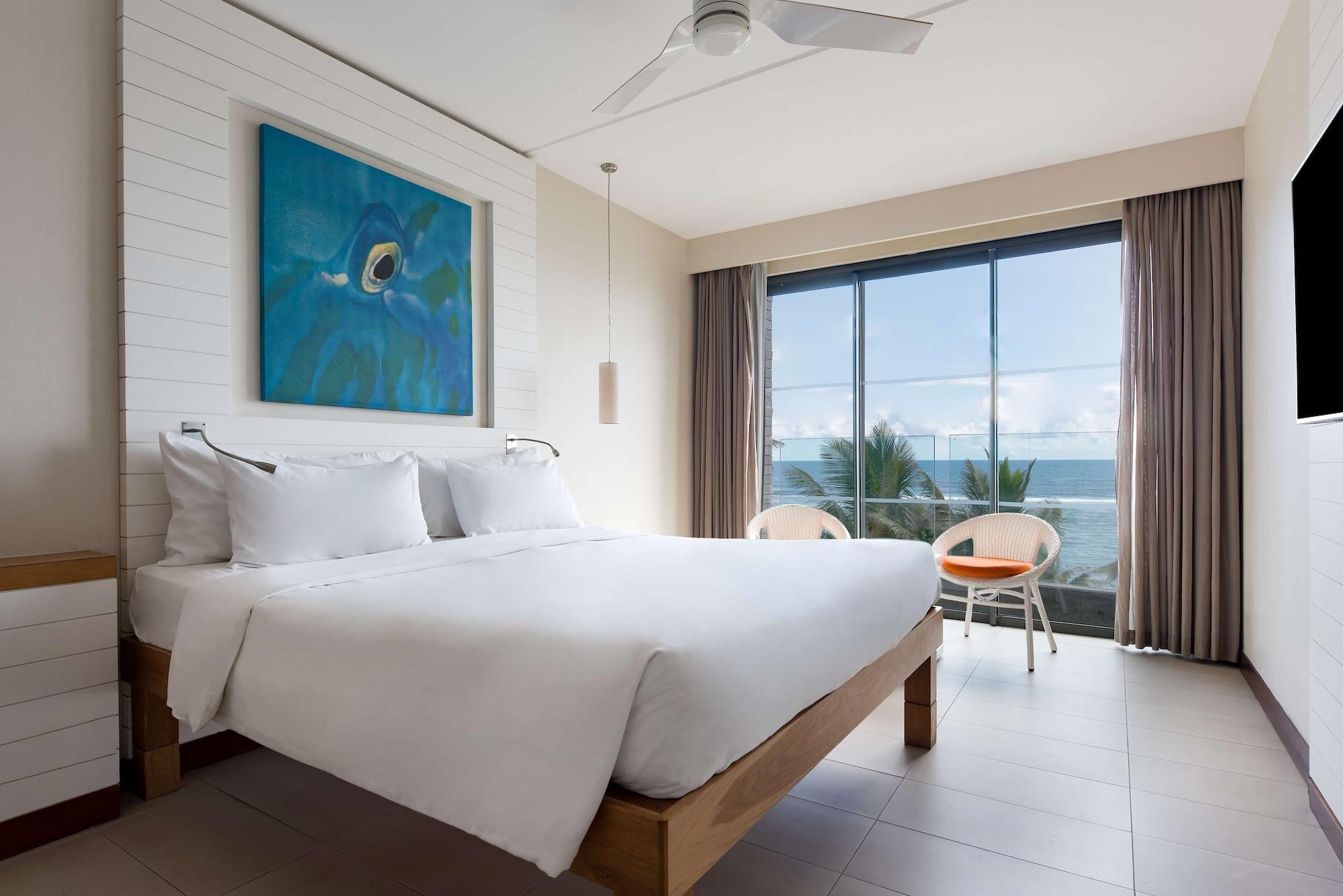 Radisson Blu Poste Lafayette Resort & Spa (Adults Only) Esterno foto