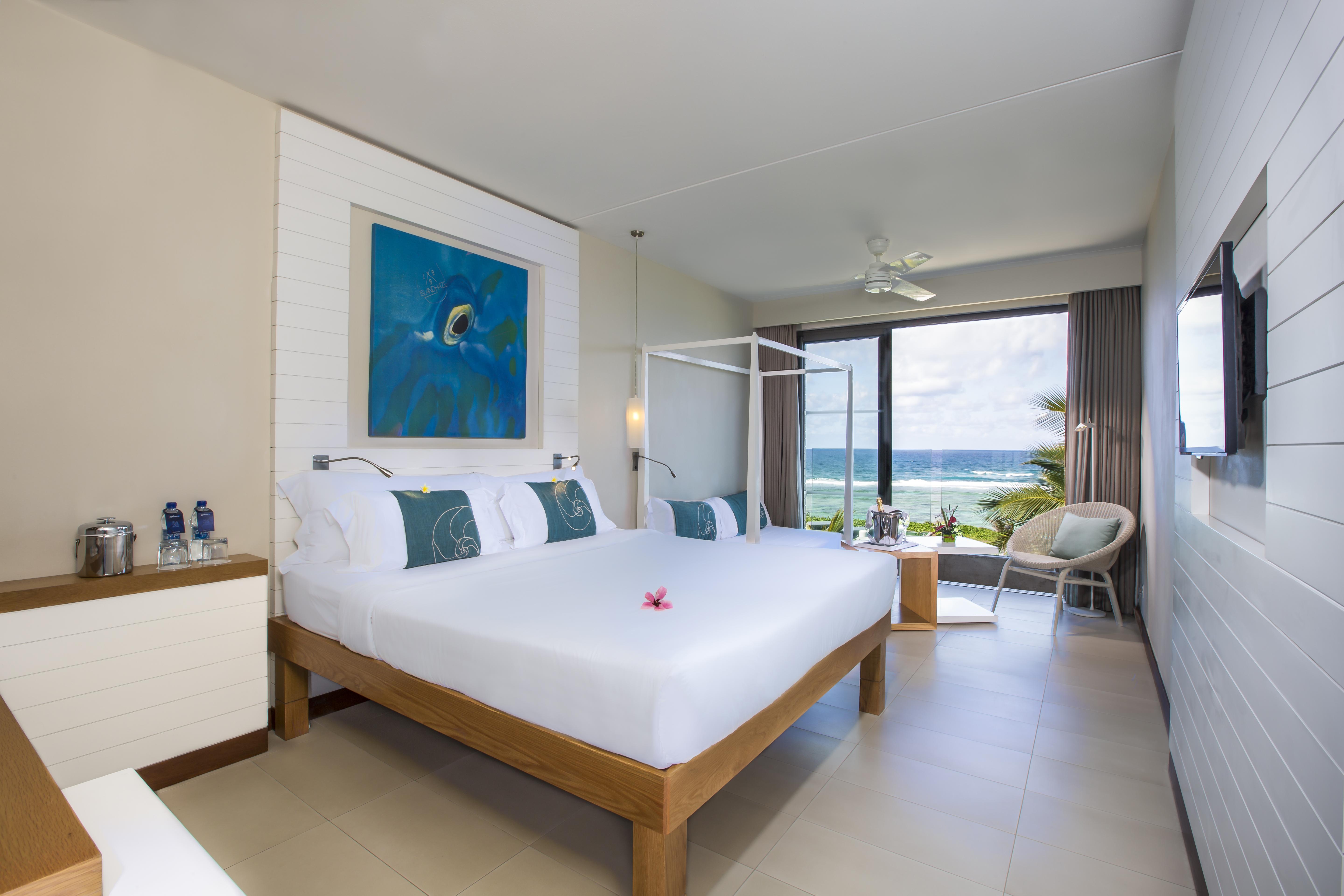 Radisson Blu Poste Lafayette Resort & Spa (Adults Only) Esterno foto