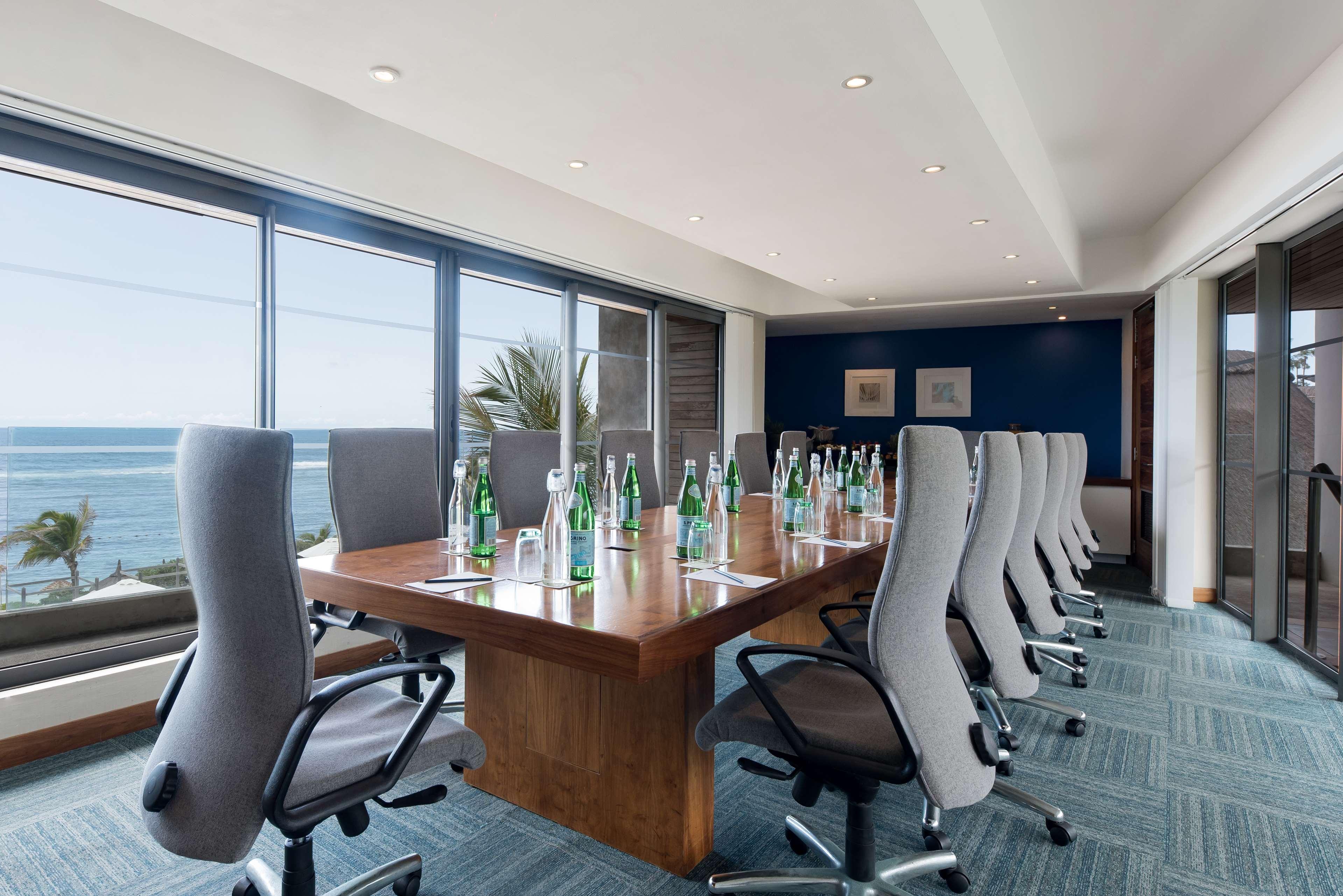 Radisson Blu Poste Lafayette Resort & Spa (Adults Only) Esterno foto