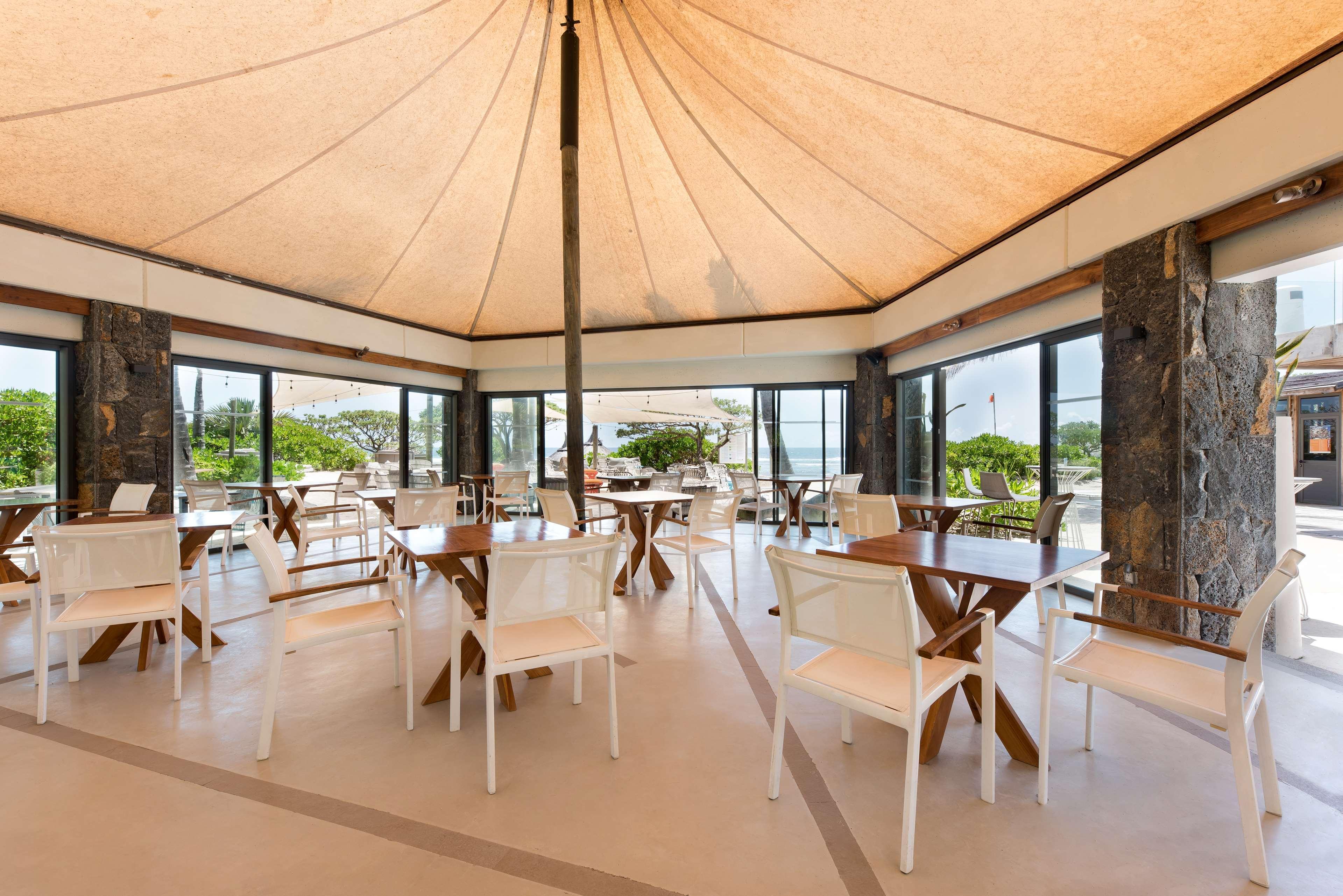 Radisson Blu Poste Lafayette Resort & Spa (Adults Only) Esterno foto